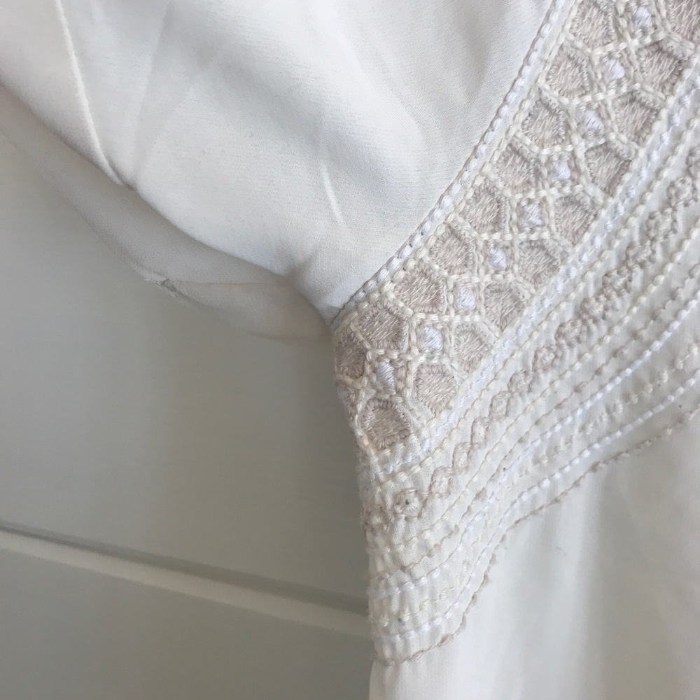AE blouse - Picture 3 of 6